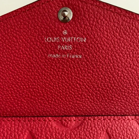 Louis Vuitton Empriente Card Holder with Keychain - Picture 5 of 15